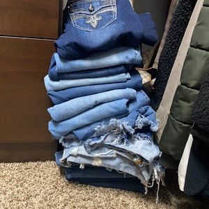 BUNDLES!!!! 7/27 M MAKE OFFERS!!!